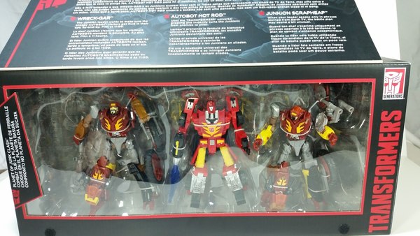 Transformers Planet Of Junk Box Set Video Review And Images  (2 of 5)